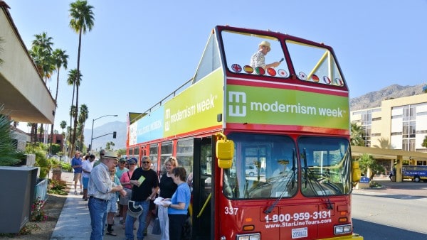 4 modernismweek_bus