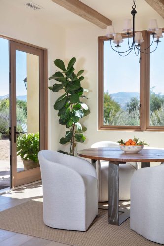 Los Olivos Residence architectural photography kitchen breakfast nook