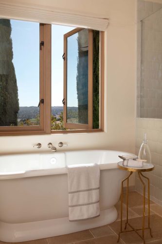 Los Olivos Residence architectural photography bathroom